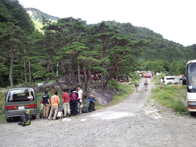 ５日中房登山口８月.jpg